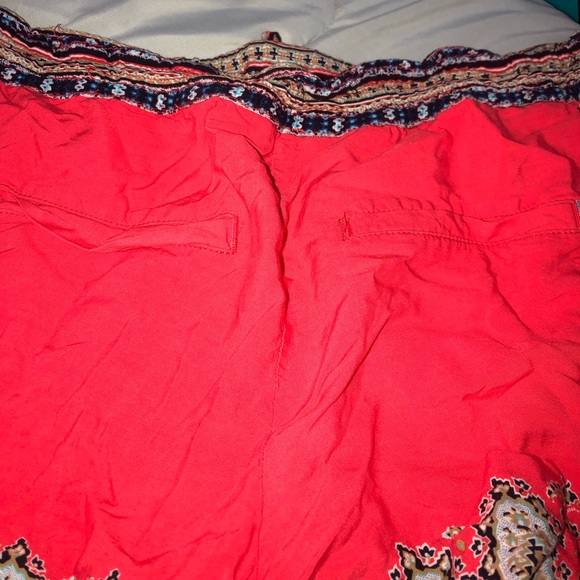 Shorts - Picture 4 of 4